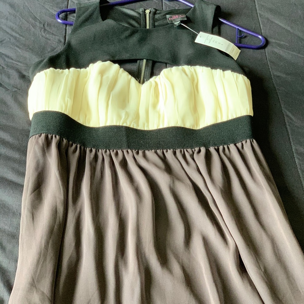 BeBe flare dress